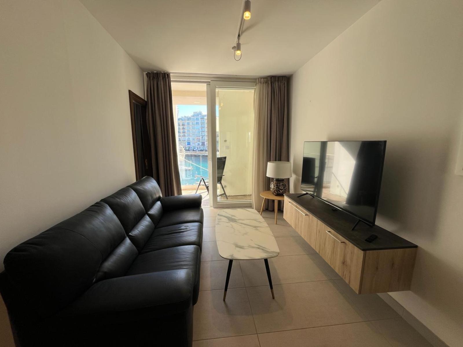 86 Spinola Bay Apartman San Ġiljan Szoba fotó