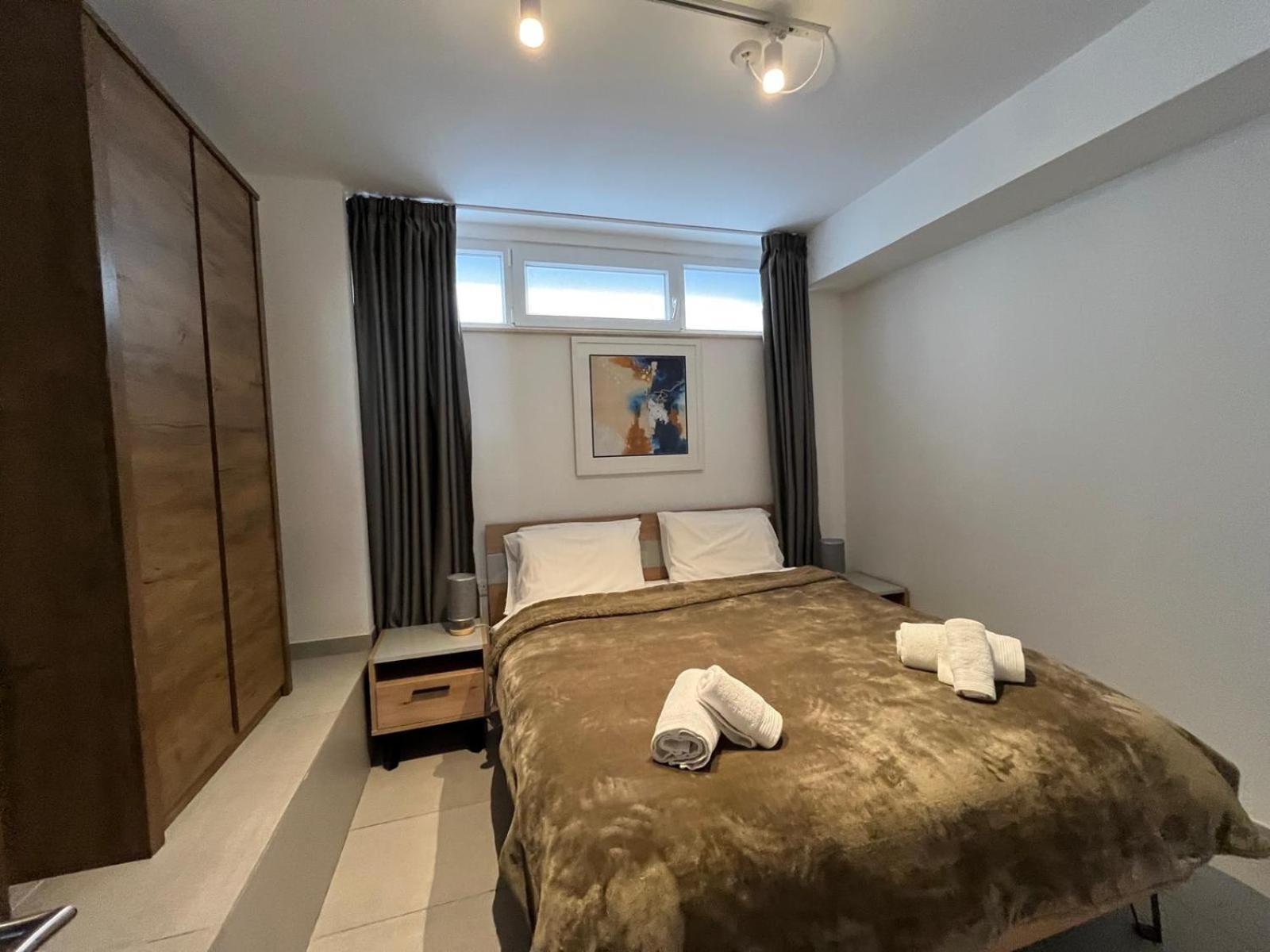 86 Spinola Bay Apartman San Ġiljan Szoba fotó