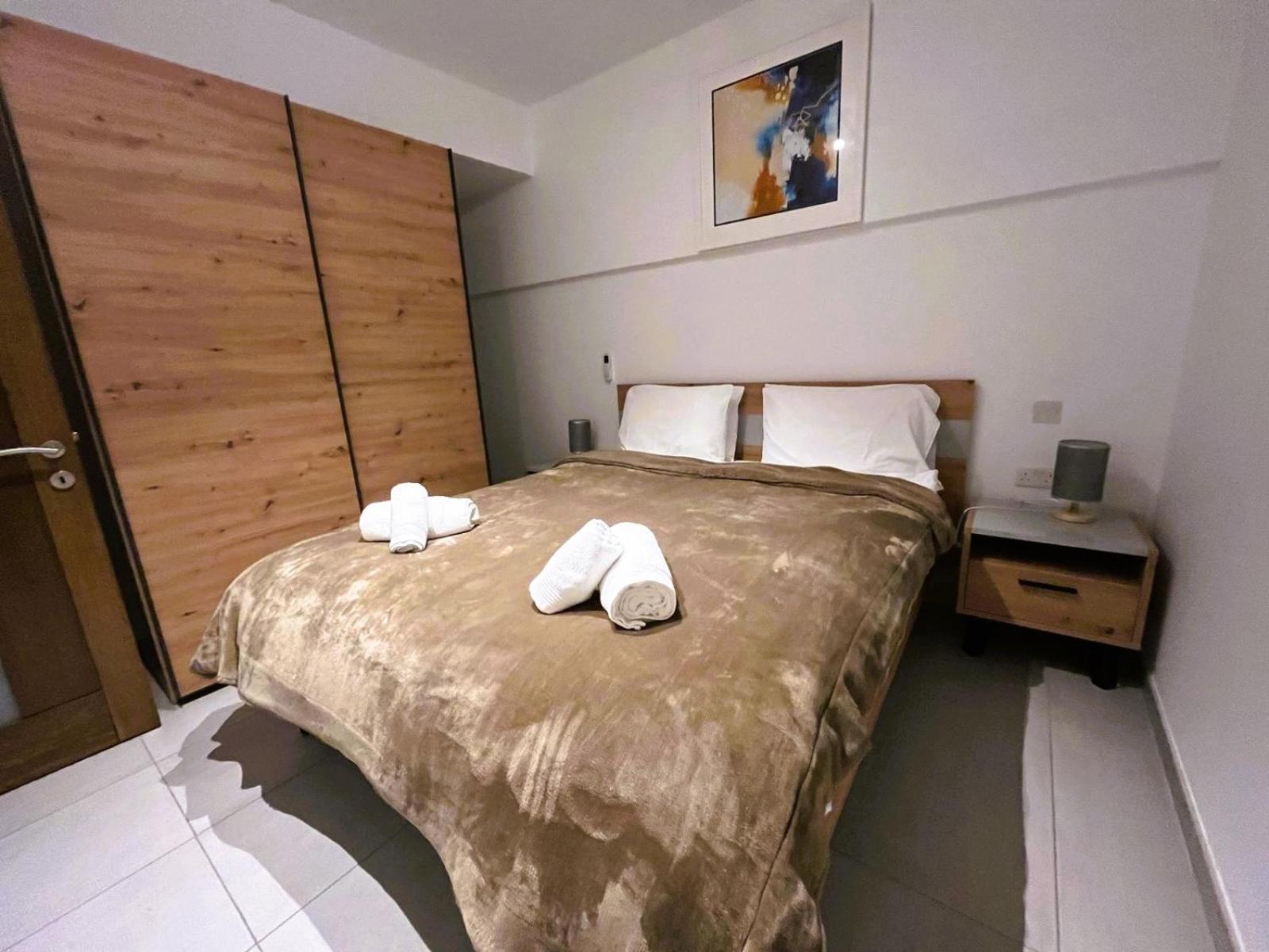 86 Spinola Bay Apartman San Ġiljan Szoba fotó